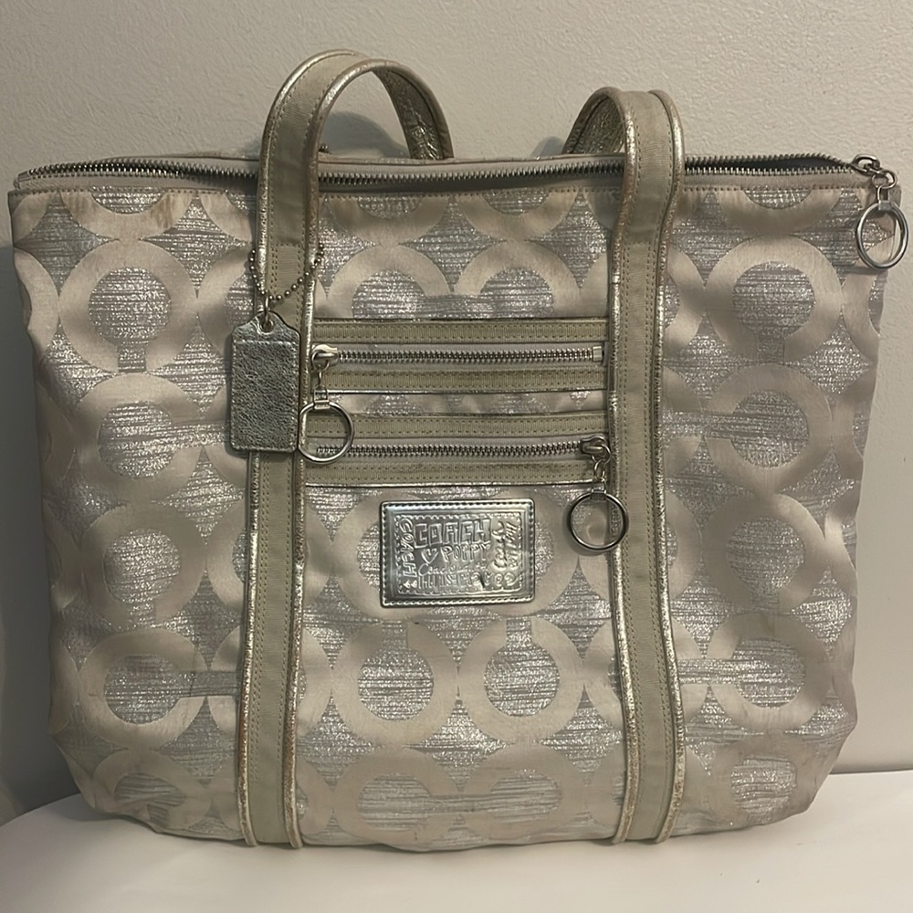 Coach Tote / Poppy Collection